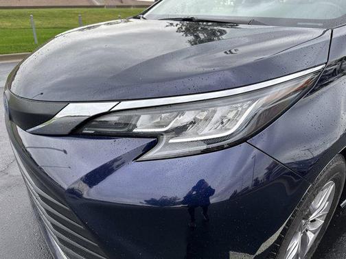 2022 Toyota Sienna XLE