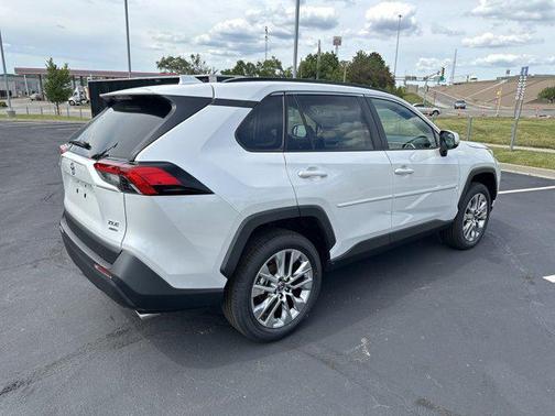 Wind Chill Pearl 2024 Toyota RAV4 XLE Premium
