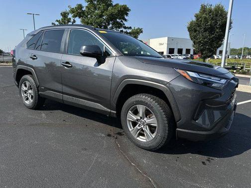 2022 Toyota RAV4 Hybrid XLE