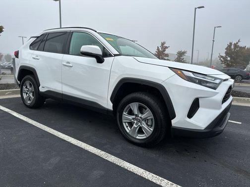 2024 Toyota RAV4 Hybrid XLE