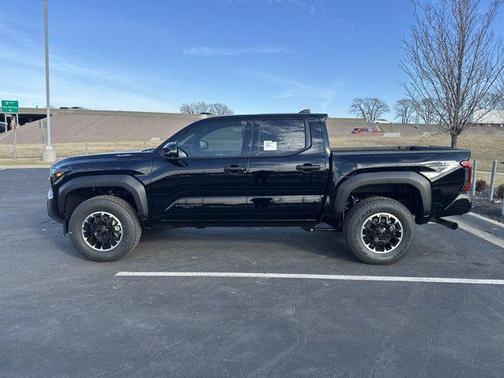 2026 Toyota Tacoma Hybrid TRD Off Road