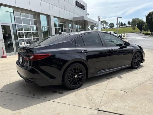 Midnight Black Metallic 2025 Toyota Camry SE