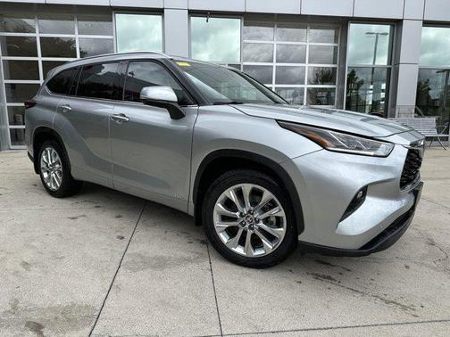 2022 Toyota Highlander Hybrid Limited