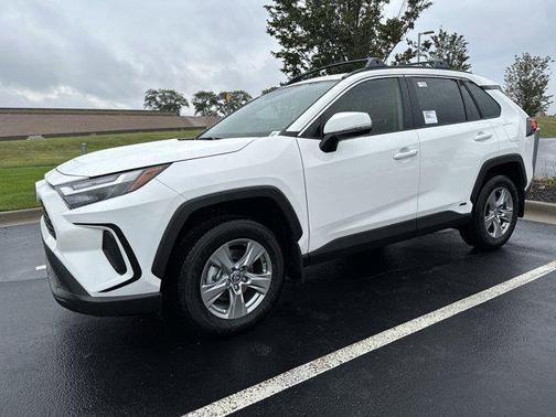 2025 Toyota RAV4 Hybrid XLE