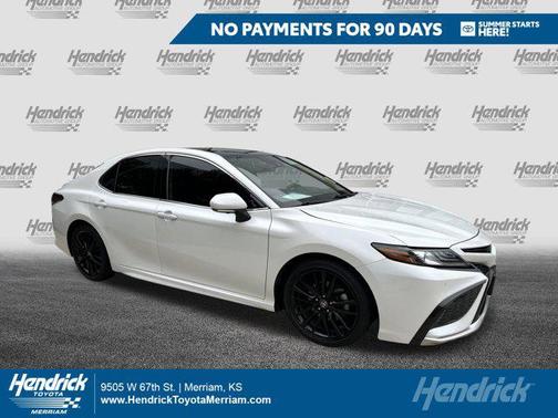 Wind Chill Pearl 2023 Toyota Camry XSE