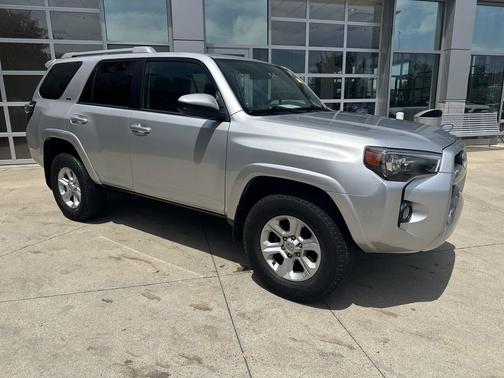 Classic Silver Metallic 2018 Toyota 4Runner SR5