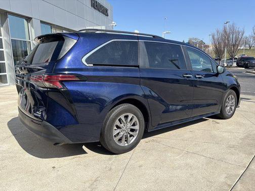 Blueprint 2022 Toyota Sienna XLE