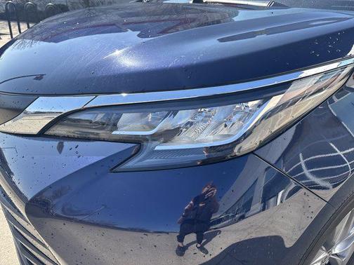 2022 Toyota Sienna XLE