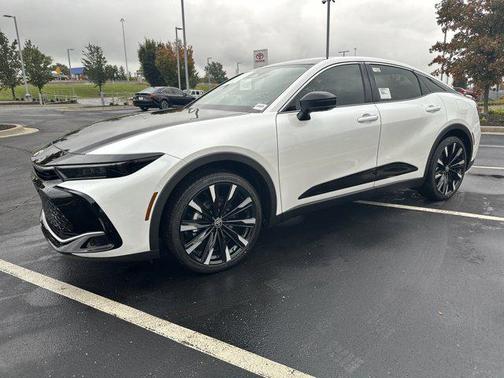 2026 Toyota Crown Platinum