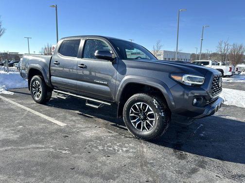 2022 Toyota Tacoma TRD Sport