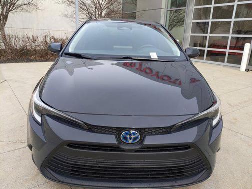 2025 Toyota Corolla Hybrid SE