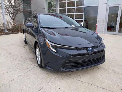 2025 Toyota Corolla Hybrid SE