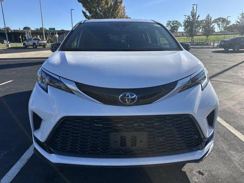 2024 Toyota Sienna XSE 7 Passenger