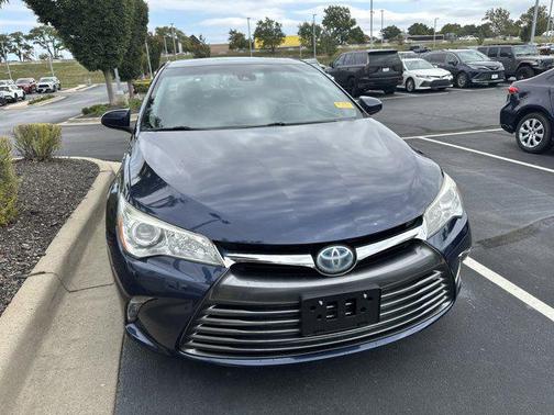2017 Toyota Camry Hybrid XLE