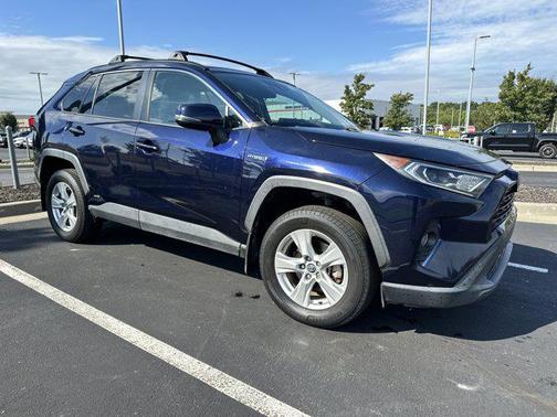 2020 Toyota RAV4 Hybrid XLE