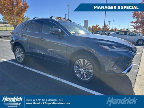 2022 Toyota Venza XLE