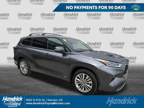 Magnetic Gray Metallic 2025 Toyota Highlander Hybrid Platinum