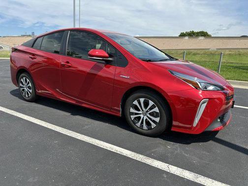 2022 Toyota Prius XLE