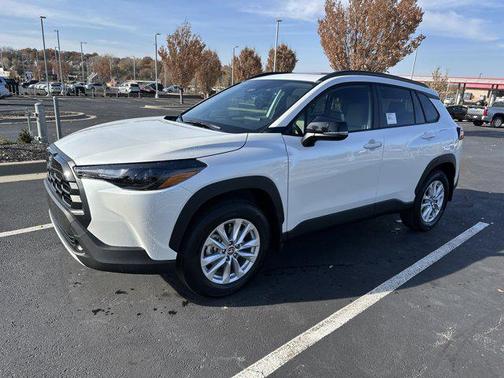 2026 Toyota Corolla Cross LE