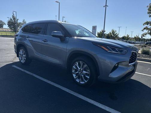 2024 Toyota Highlander Hybrid Limited