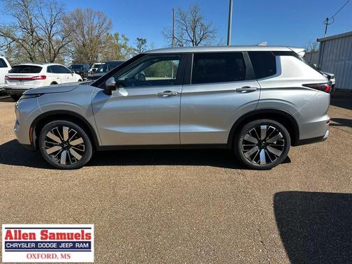 Alloy Silver Metallic 2025 Mitsubishi Outlander SE 2.5 S-AWC