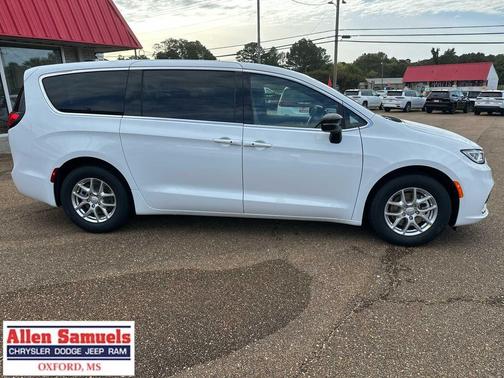 2026 Chrysler Pacifica L