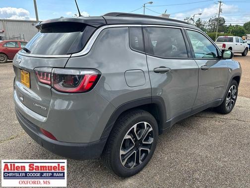 Sting-Gray Clearcoat 2024 Jeep Compass Limited