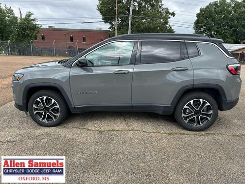 Sting-Gray Clearcoat 2024 Jeep Compass Limited