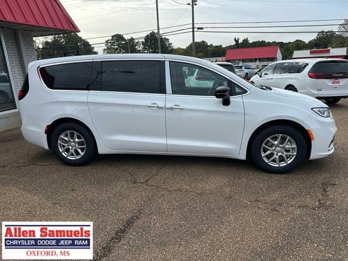 2026 Chrysler Pacifica L