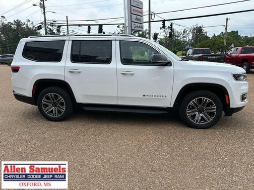 Bright White Clearcoat 2024 Jeep Wagoneer Series II 4x2