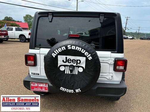 Bright White Clearcoat 2025 Jeep Wrangler Sport
