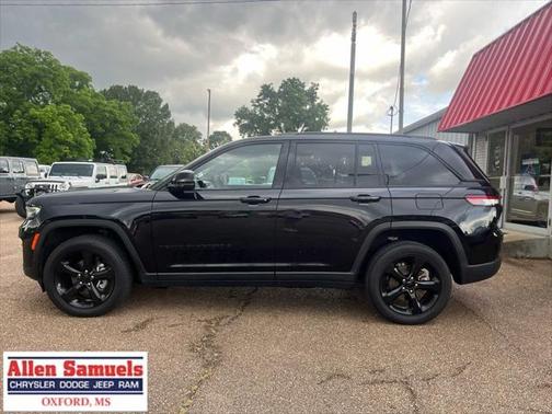2023 Jeep Grand Cherokee Altitude