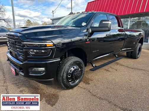 2026 RAM 3500 Laramie Crew Cab 4x4 8' Box