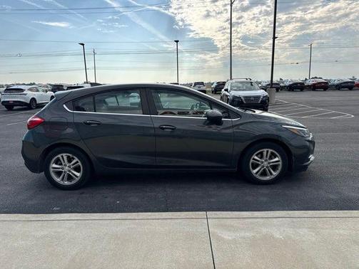 Nightfall Gray Metallic 2017 Chevrolet Cruze LT