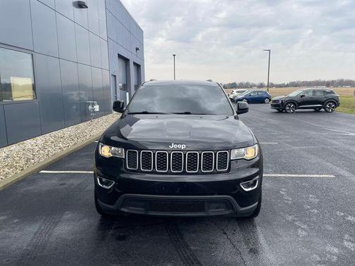 2020 Jeep Grand Cherokee Laredo