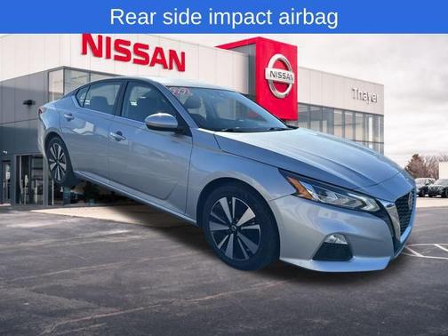 2022 Nissan Altima 2.5 SV