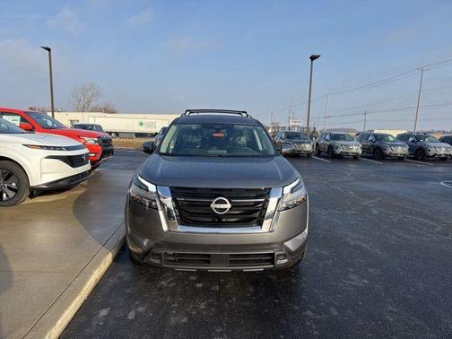 2025 Nissan Pathfinder SV 4WD