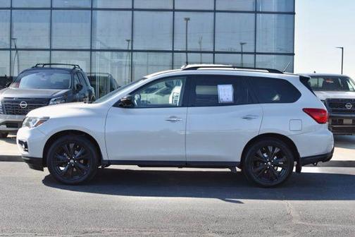 2018 Nissan Pathfinder SL
