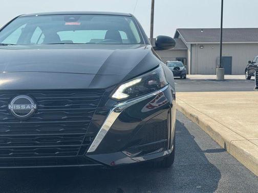 2025 Nissan Altima S FWD