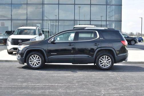 2017 GMC Acadia SLE-2