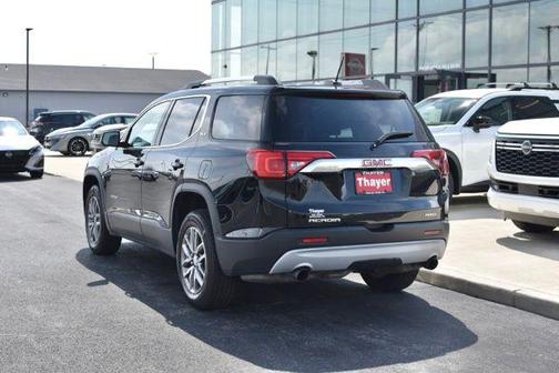 2017 GMC Acadia SLE-2