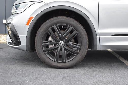 2022 Volkswagen Tiguan 2.0T SE R-Line Black 4MOTION