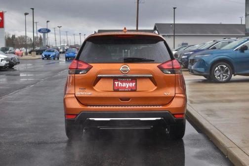 2017 Nissan Rogue SV
