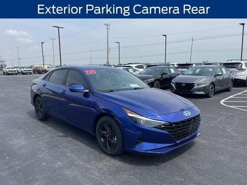 2022 Hyundai ELANTRA SEL