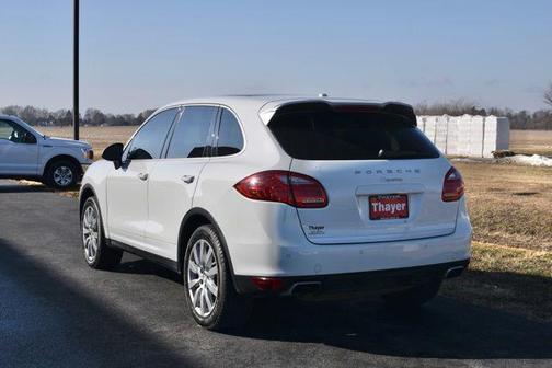 2014 Porsche Cayenne Platinum Edition