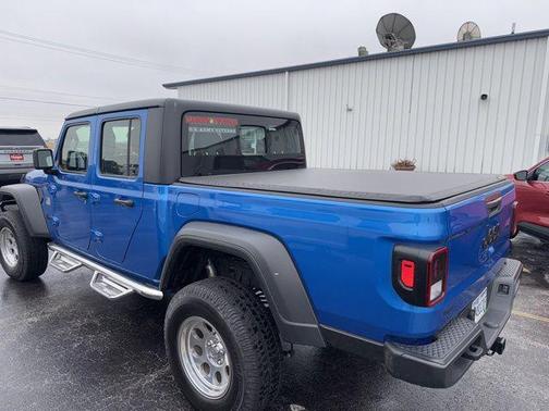 2021 Jeep Gladiator Sport