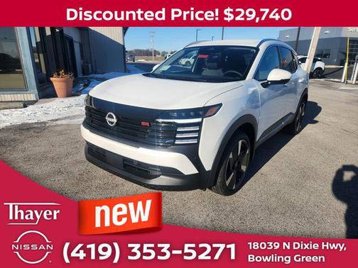 2025 Nissan Kicks SR