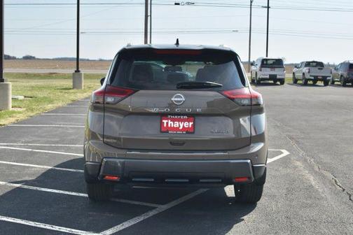 2025 Nissan Rogue SL