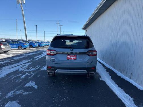 2023 Honda Pilot AWD Elite