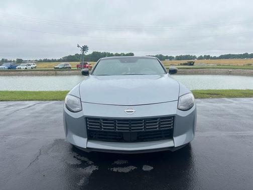 Boulder Gray/Super Black 2024 Nissan Z Performance Manual